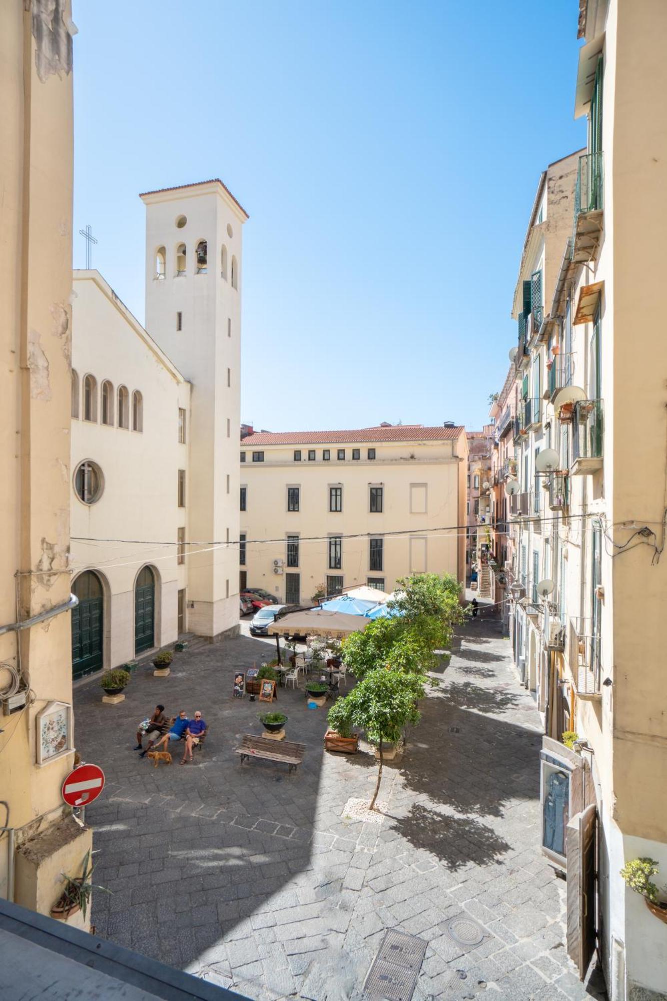 Casa Vacanza Angelina Via Mercanti Centro Storico Салерно Экстерьер фото